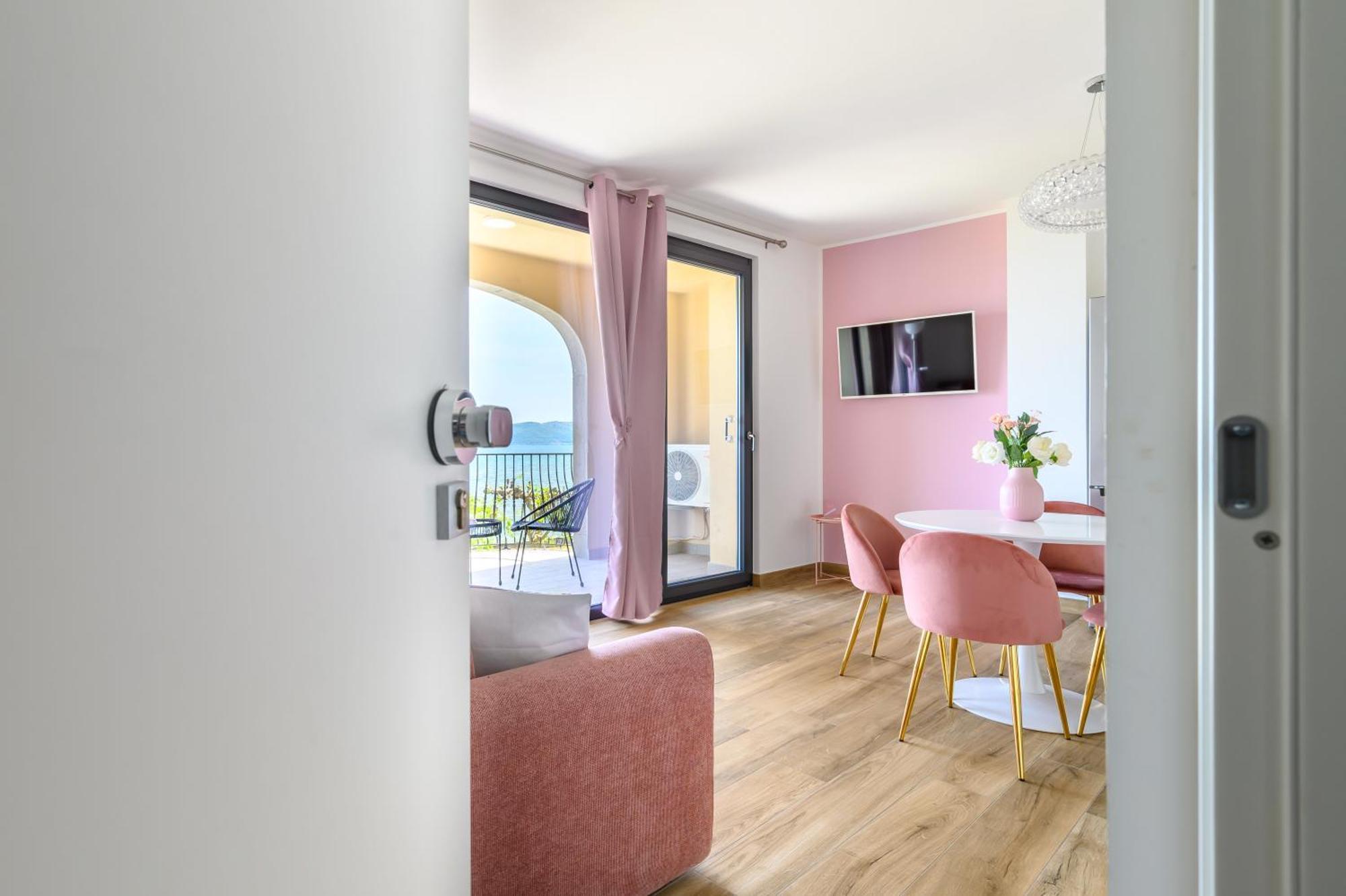 Casa Vacanze Maddalena - Palazzetto Sul Lago - Diamante Rosa Marta Buitenkant foto