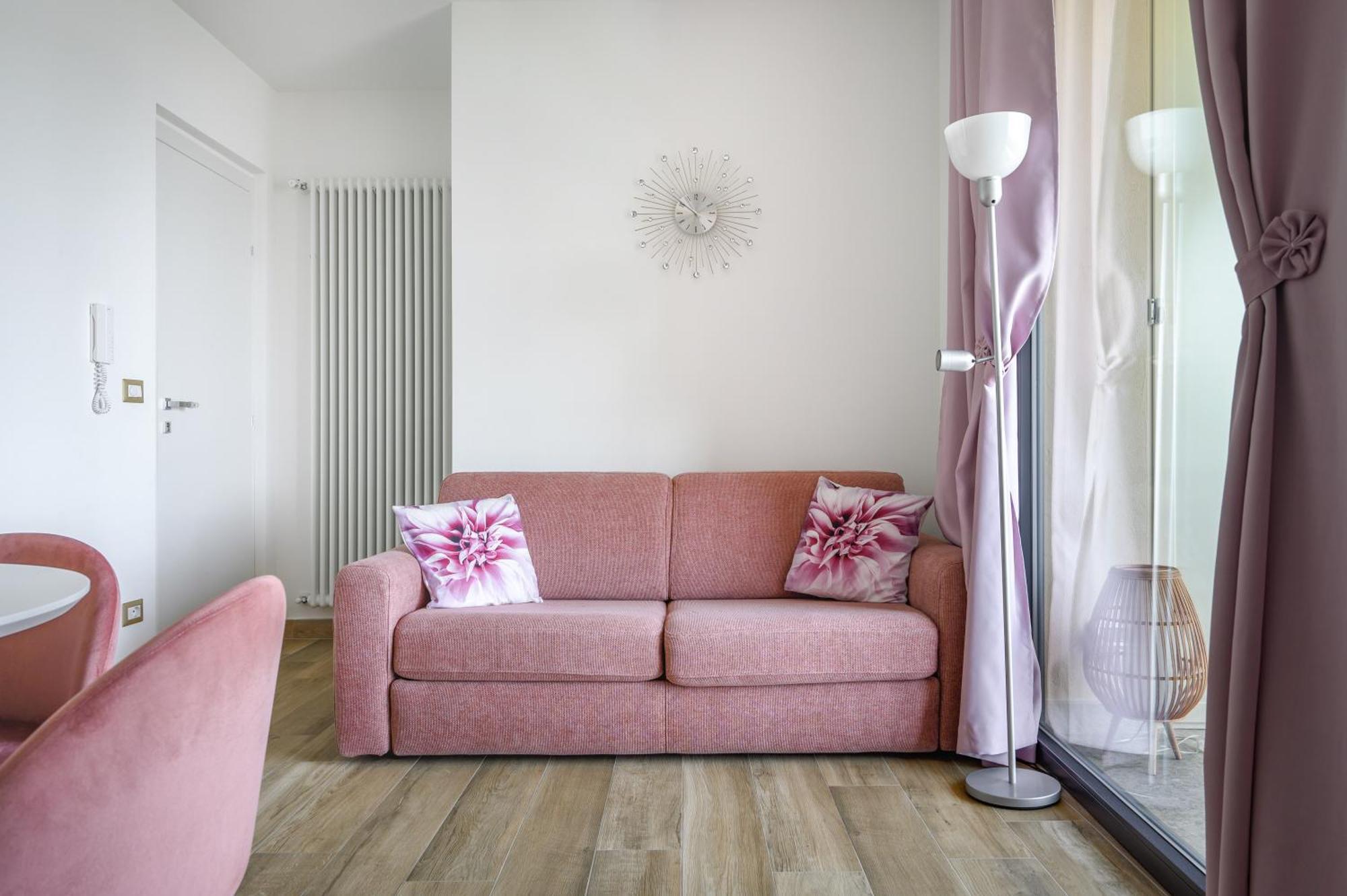 Casa Vacanze Maddalena - Palazzetto Sul Lago - Diamante Rosa Marta Buitenkant foto