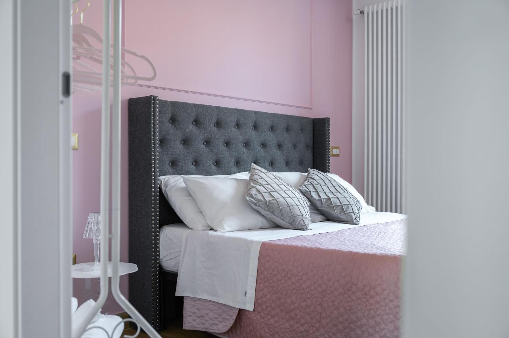Casa Vacanze Maddalena - Palazzetto Sul Lago - Diamante Rosa Marta Buitenkant foto